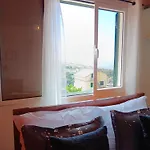 Casa - Peceful Mountain Retreat In Calheta Homestay szállás
