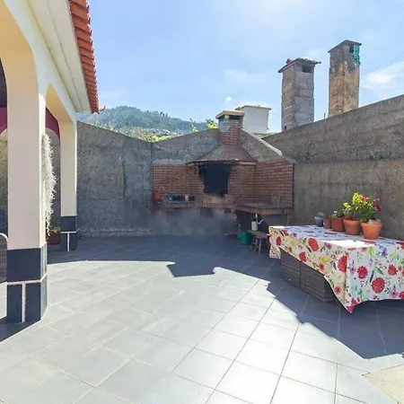 Casa - Peceful Mountain Retreat In Calheta Pansiyon *