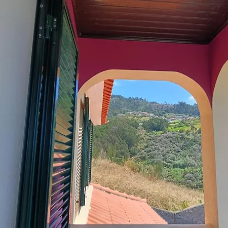 Casa - Peceful Mountain Retreat In Calheta Pansiyon
