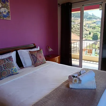 Casa - Peceful Mountain Retreat In Calheta Pansiyon Ribeira do Raposo