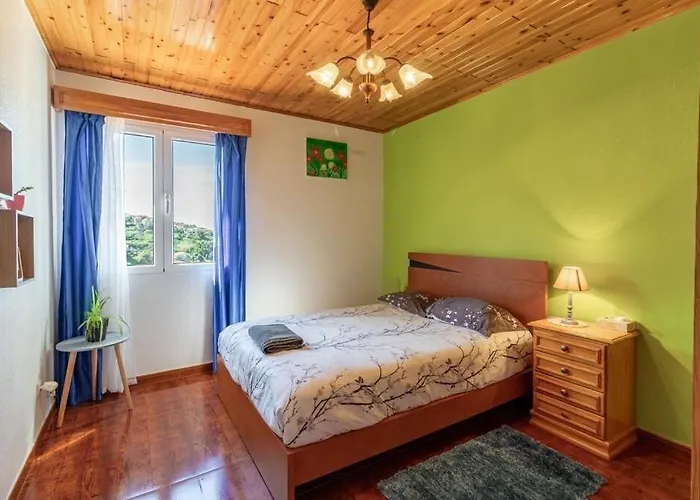 Kwatera prywatna Casa - Peceful Mountain Retreat In Calheta