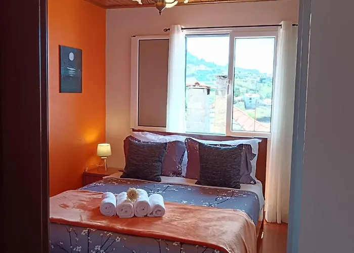 Casa - Peceful Mountain Retreat In Calheta *