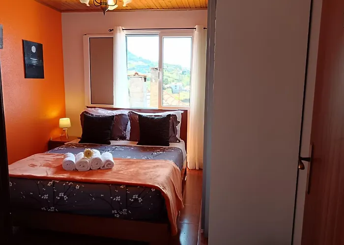 Casa - Peceful Mountain Retreat In Calheta *